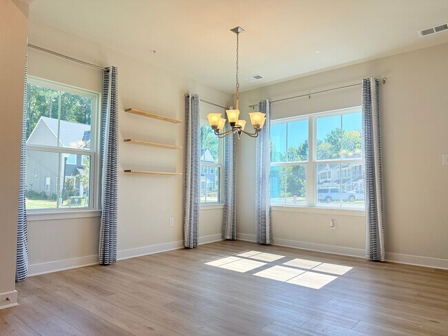 Foto del edificio - Coastal Luxury Living in River Run – Minutes from Ocean City & Downtown Berlin!