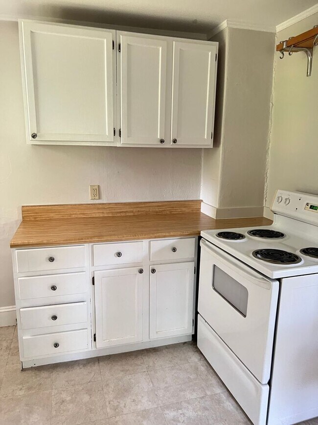 Foto del edificio - Cute 2 bedroom, 1 bathroom home in Woodfin!