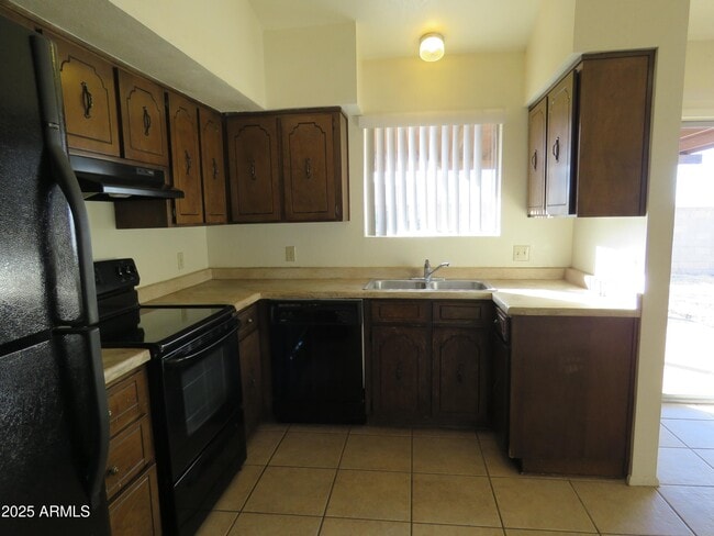 Building Photo - 1233 Terra Dr