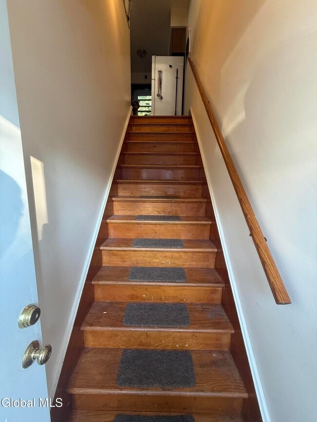 Building Photo - 30 Bellemeade St