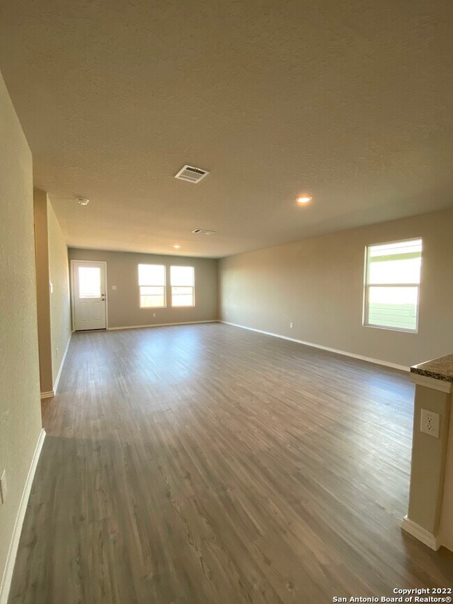 Building Photo - 2852 Rosefinch-