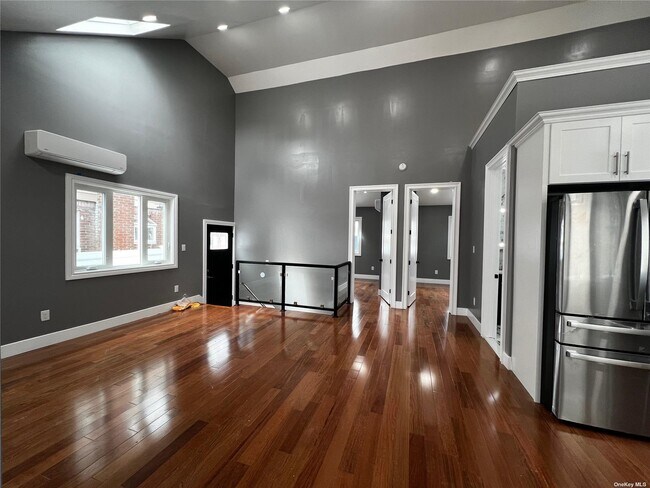 Foto del edificio - 986 Fenworth Blvd