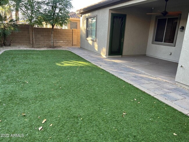Foto del edificio - 17651 W Ironwood St