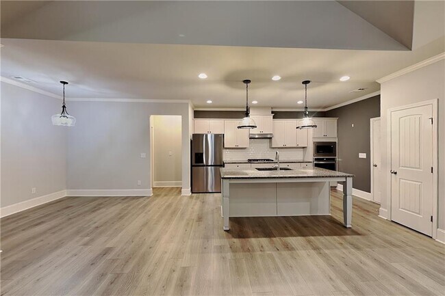 Foto del edificio - 6945 Daylily Ln