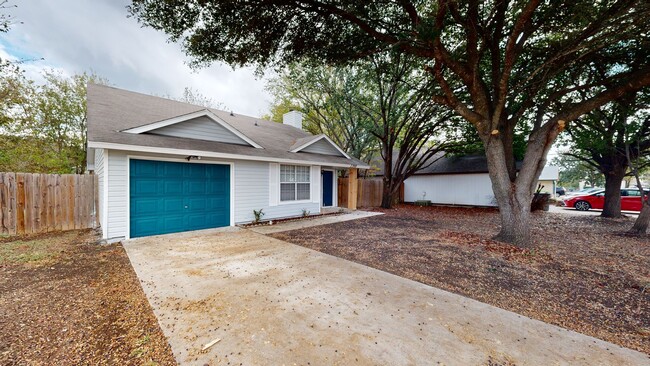 Building Photo - PRICE IMPROVEMENT!!! NOW ONLY $1295!!!!