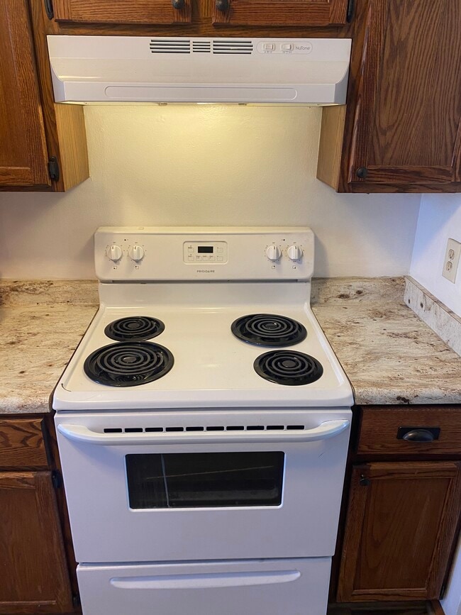 Building Photo - 1325 Camden Way