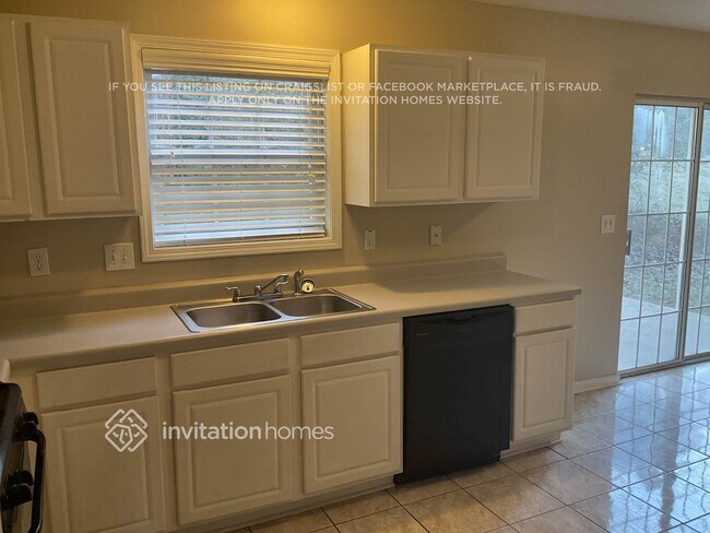 Foto del edificio - 4327 Chesapeake Trace