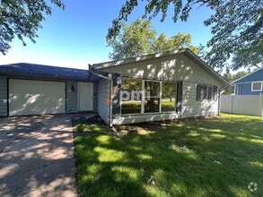 Building Photo - 613 Southwind Dr