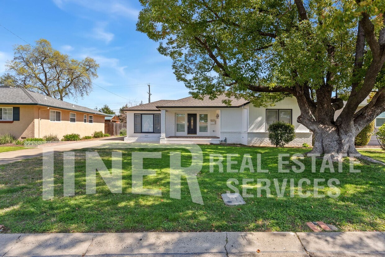 Primary Photo - 9533 Colton Ave