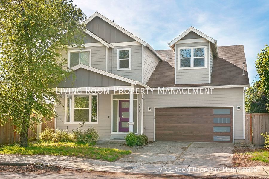 Primary Photo - 4BR/2.5 BA Modern Stunner - Move in Ready!