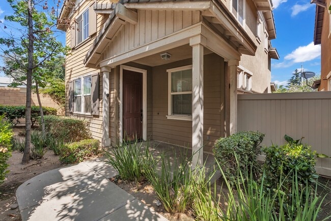 Building Photo - 8798 Nozay Ln