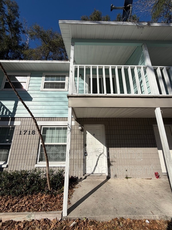 Building Photo - 1718 SW 69th Terrace