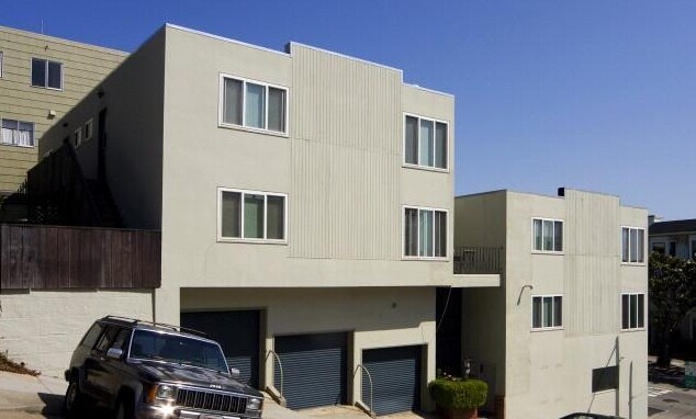Building Photo - Corona Heights