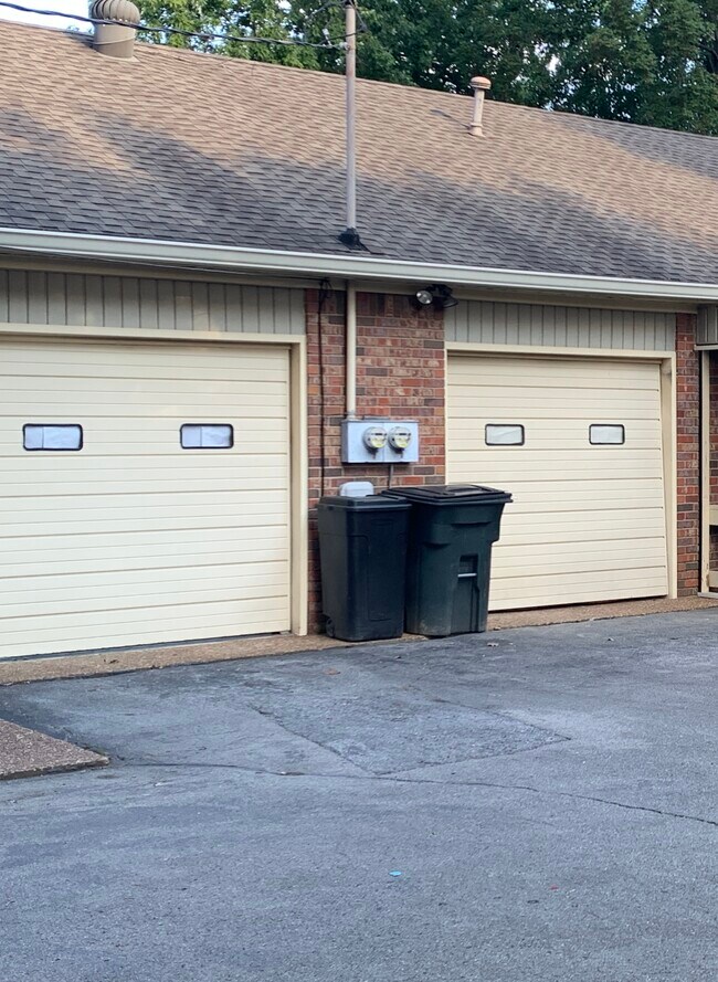 Building Photo - 88 Valley Brook Dr