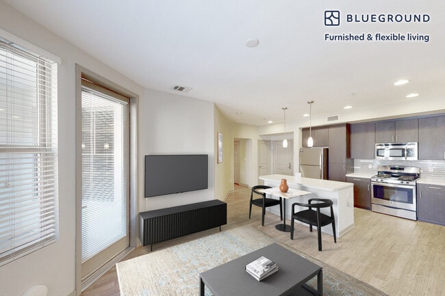 Building Photo - 121 E Rte 66