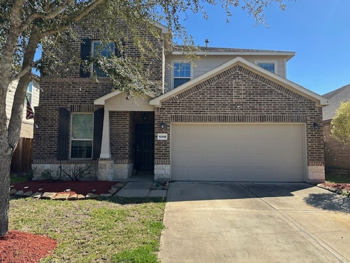 Foto principal - Charming 3BR House in Katy