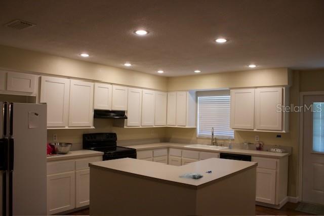 Foto del edificio - 4825 Kimball Ct E