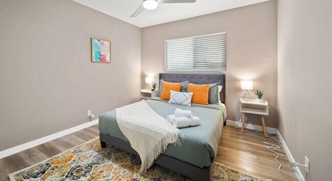 Bedroom - 612 E Regent St