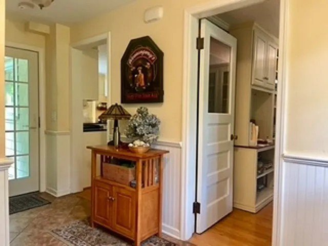 Foto del edificio - 50 Larned Ln