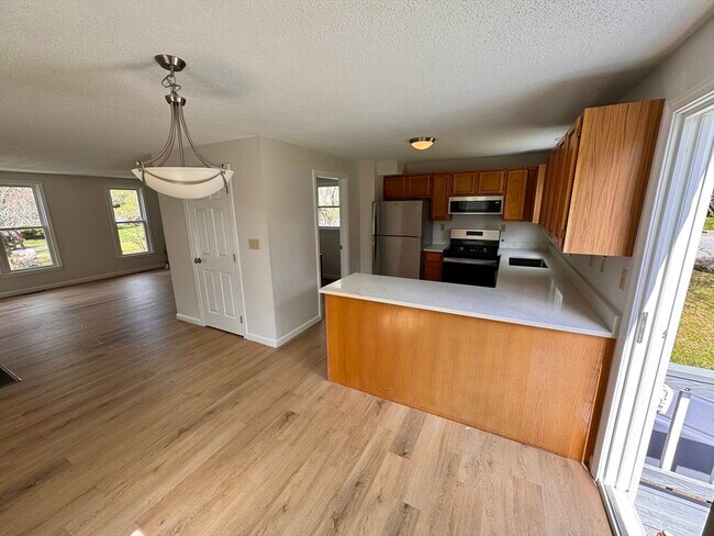 Foto del edificio - 47 Wyman Rd