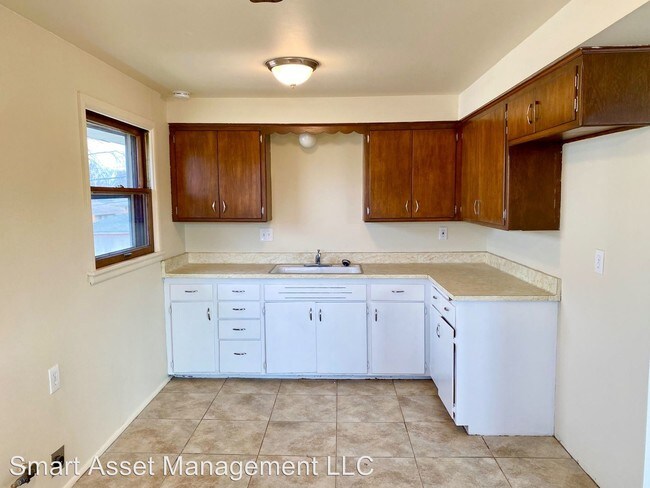 Foto del edificio - 5734 N 76th St