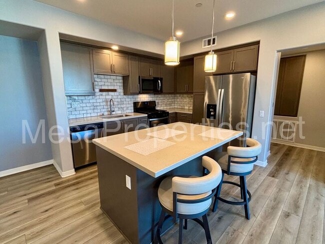 Foto del edificio - 9352 Solaire Pl