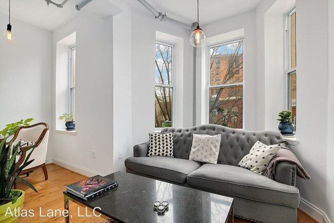 Foto del edificio - 2 br, 2 bath House - 1106 5th St NW #3