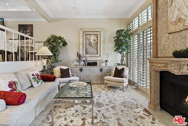 Building Photo - 4780 La Villa Marina