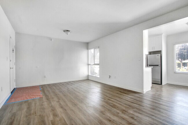 Building Photo - 12405 Aneta St