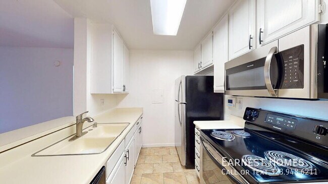 Foto del edificio - 1731 Colby Ave