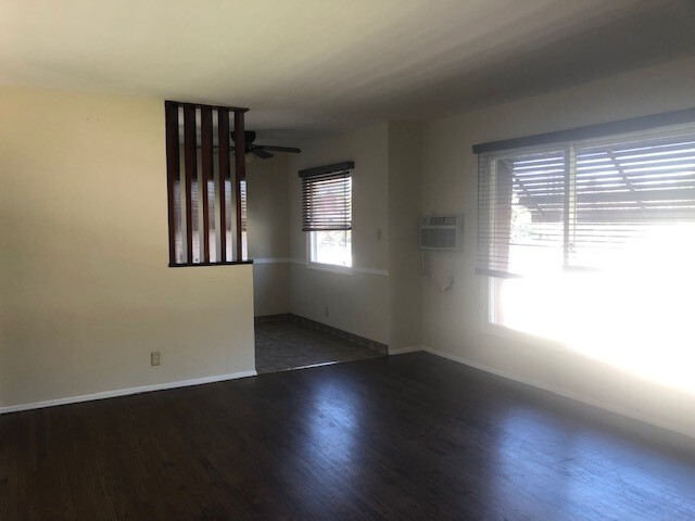 Living Room to Dining Nook - 4460 Ensign Ave