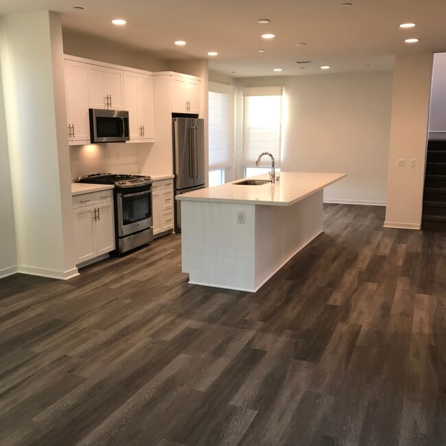 Building Photo - 789 Leeward Way