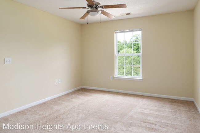 Foto del edificio - 2282 N Fayetteville St