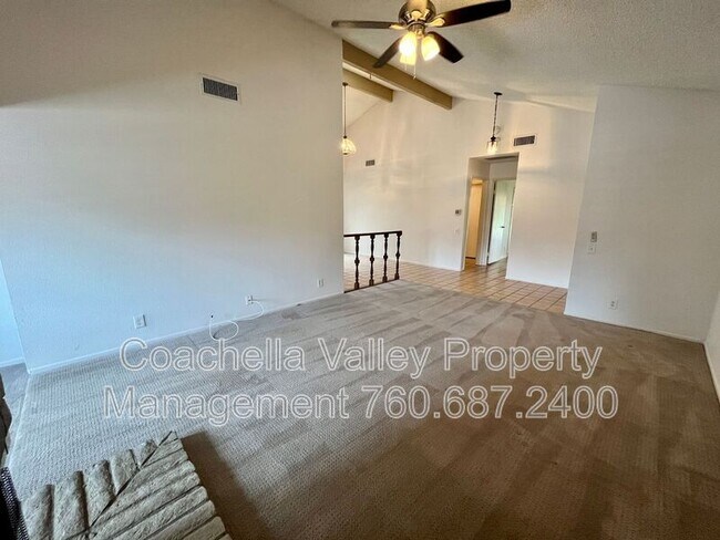 Foto del edificio - 40120 Sagewood Dr