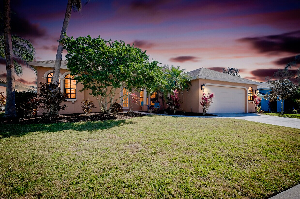 Photo - 6255 Aventura Dr (Sarasota, FL)