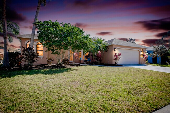 Photo - 6255 Aventura Dr House