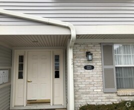 Building Photo - 1221 Ballantrae Pl