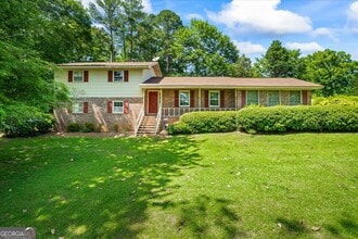 Building Photo - 7121 Forest Dr SE
