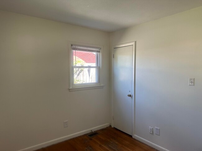 Building Photo - 1465 Anniston Dr