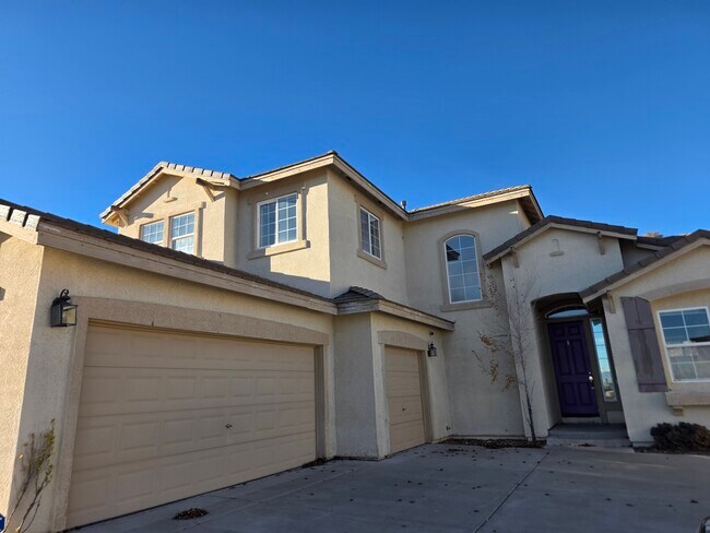 Foto del edificio - 7121 Crest Hill Dr