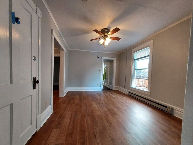 Foto del edificio - 1 Br Duplex