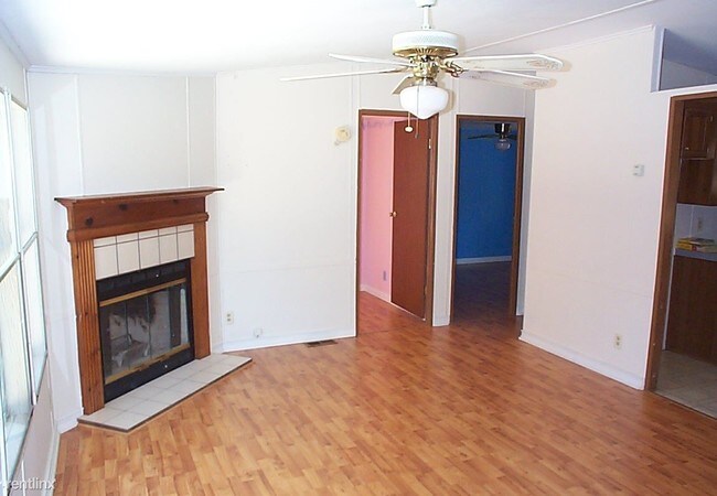 Building Photo - 3 br, 2 bath Mobile Home - 352 Pond Branch Rd