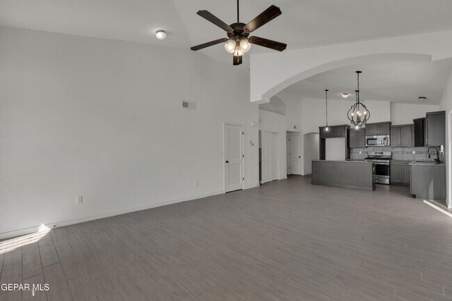 Foto del edificio - 2420 Tierra Delmonte Dr