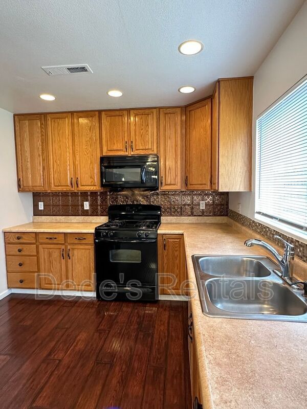 2405 Dixie Pl, Santa Rosa, CA 95407 House for Rent in Santa Rosa, CA