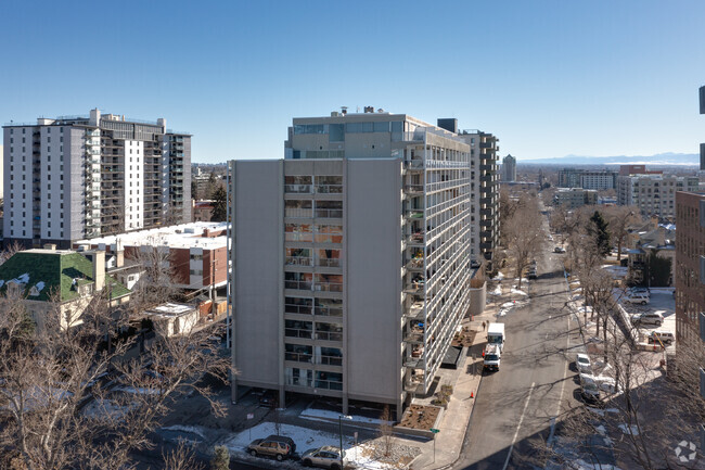 Building Photo - 888 Logan St