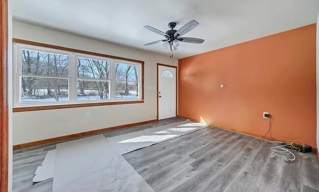 Building Photo - 204 Stony Ford Rd