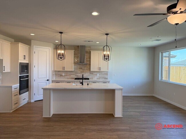 Foto del edificio - Newly Built Home In Southwest!