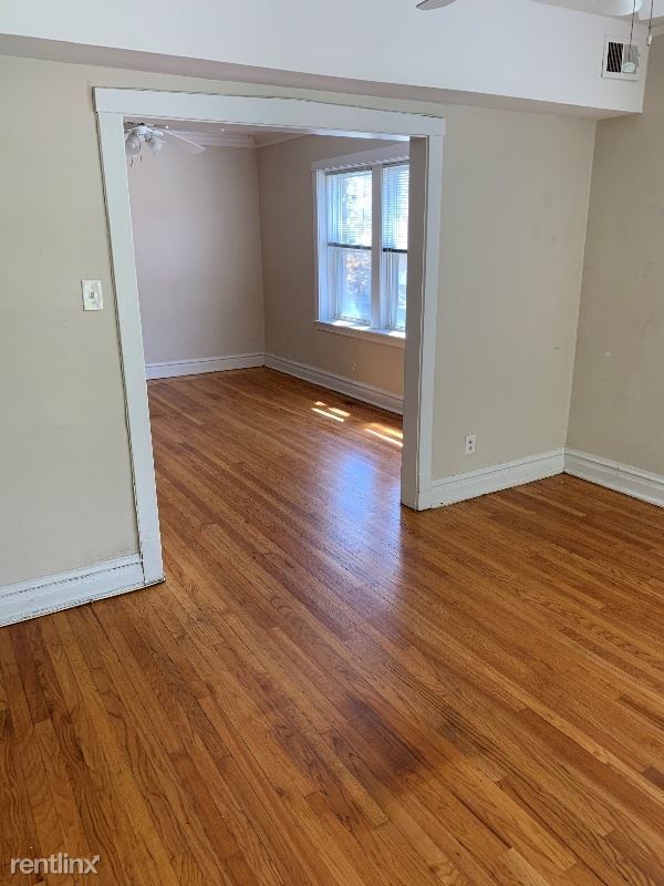 Foto del edificio - 3056 W Berteau Ave