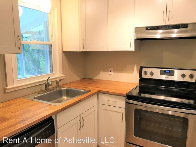 Building Photo - 24 Sunnyside Ln