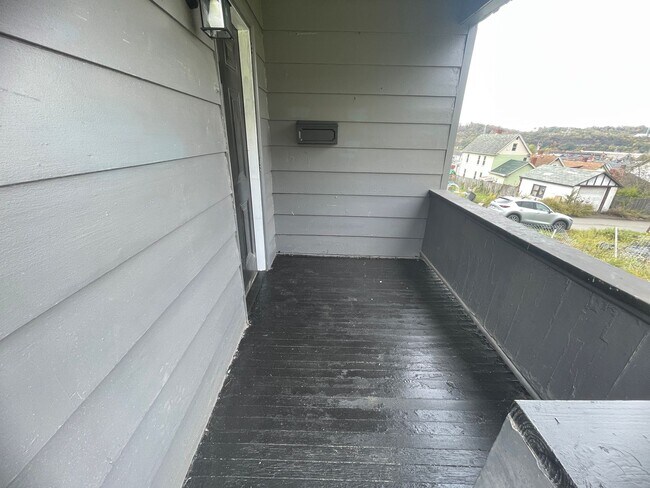 Foto del edificio - Newly updated 3 bedroom house in Glassport for rent!